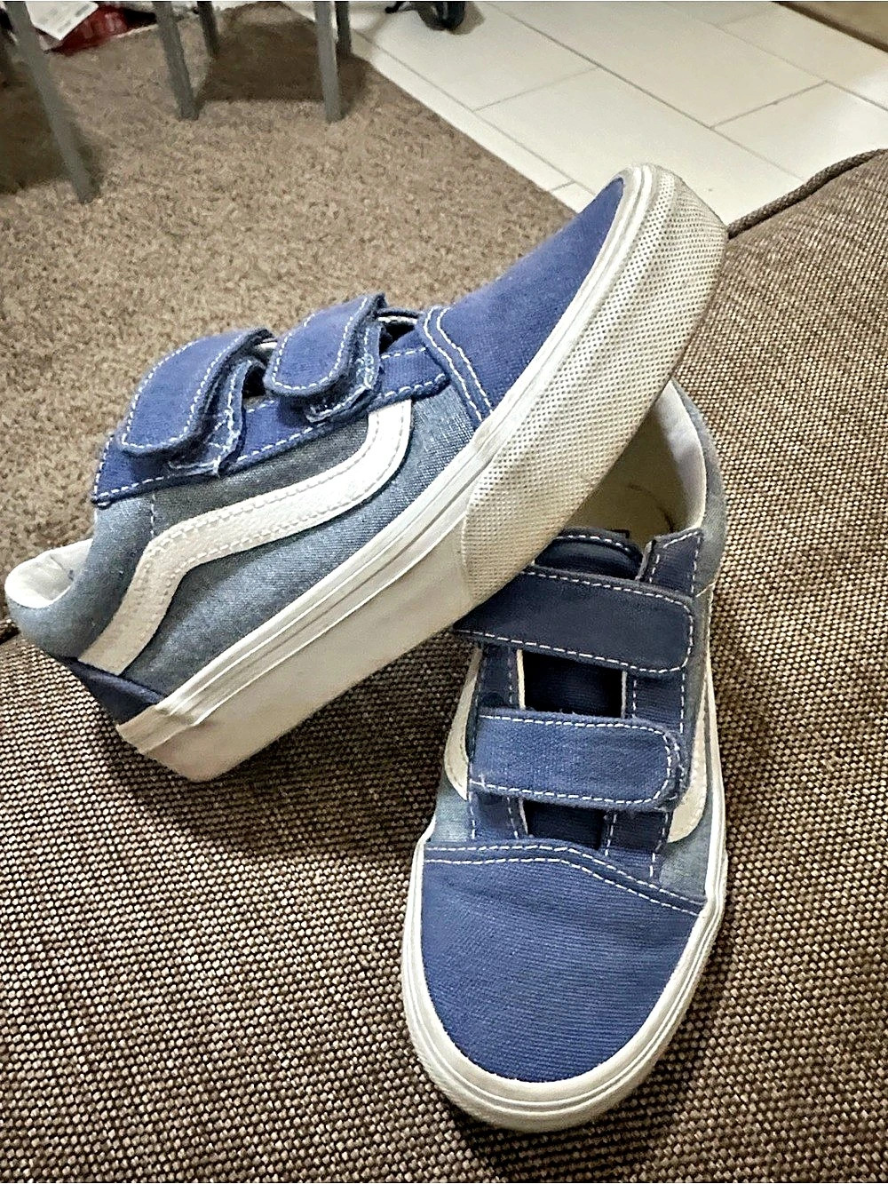 Vans Kids Old Skool V Blue & White Sneakers